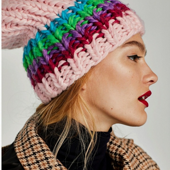 Zara Accessories - Zara Accessories Pink Chunky Knit Adult Beanie